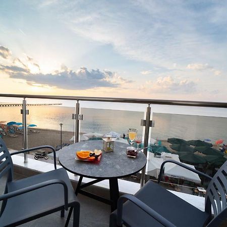 Atlantis "Pleasure By The Sea" Peraia (Thessaloniki) Exterior foto